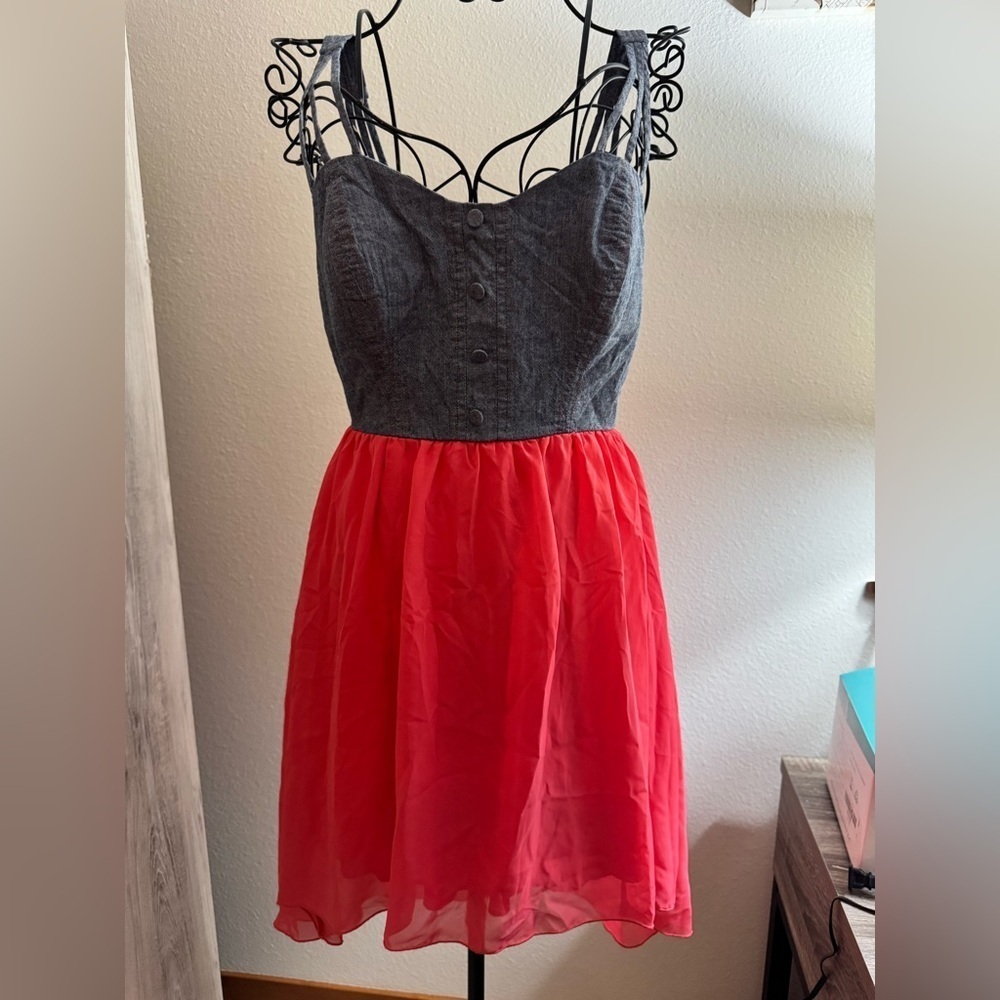 Trixxi Gray and coral summer dress